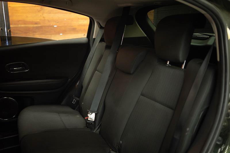 Used 2017 Honda HR-V EX image 11