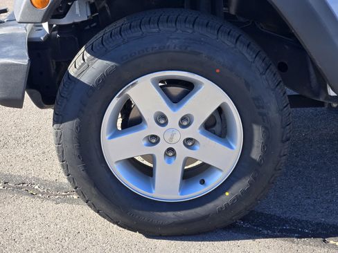 Used 2016 Jeep Wrangler Sport w/ Quick Order Package 24S image 9