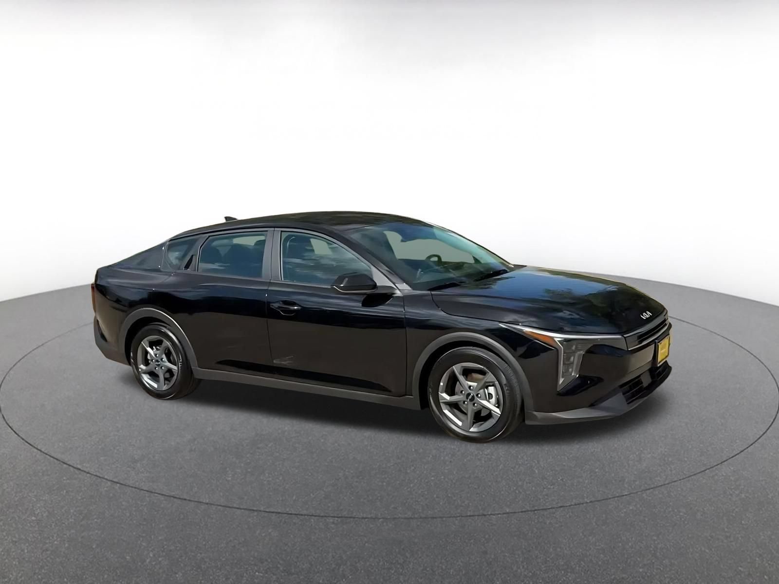 Used 2026 Kia K4 FWD image 2