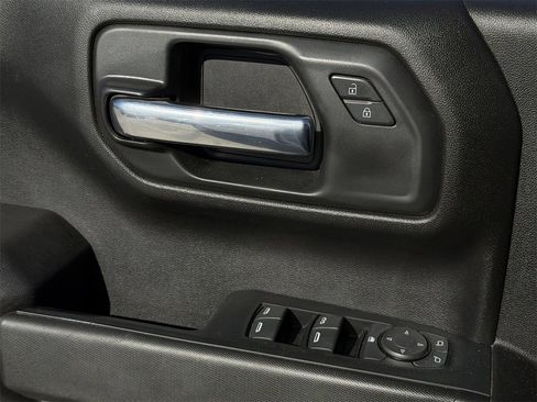 Certified 2024 Chevrolet Silverado 1500 Custom image 23