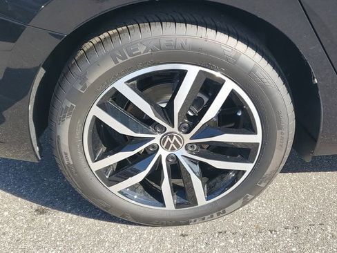 New 2026 Volkswagen Jetta SE FWD image 5