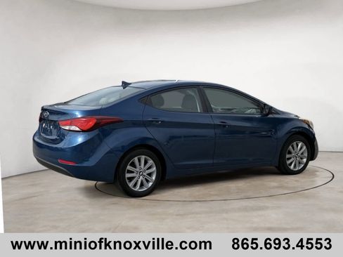 Used 2014 Hyundai Elantra SE w/ Option Group 02 image 3