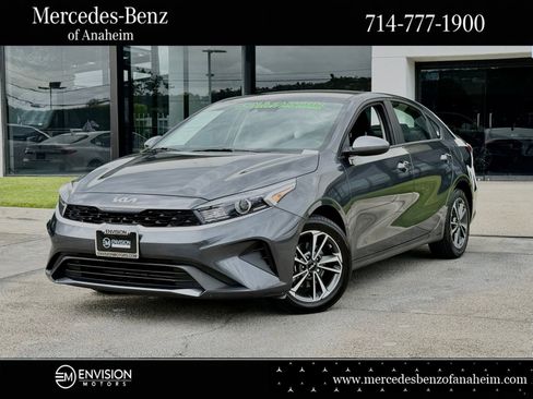 Used 2023 Kia Forte LXS FWD image 1