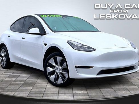 Used 2021 Tesla Model Y Long Range image 1