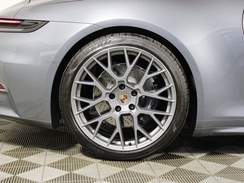 Used 2025 Porsche 911 Carrera image 42