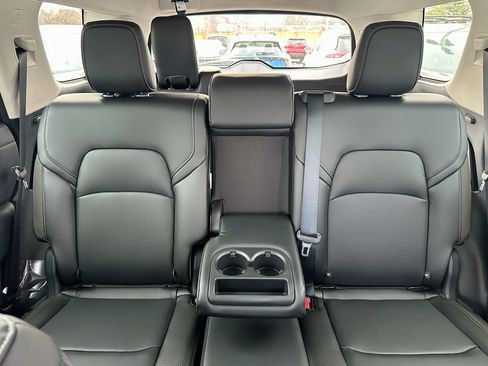 New 2026 Nissan Pathfinder SL AWD/4WD image 32