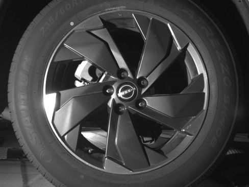 Used 2025 Nissan Rogue SV AWD/4WD image 15
