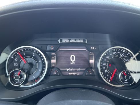 Used 2020 RAM 1500 Laramie AWD/4WD image 21