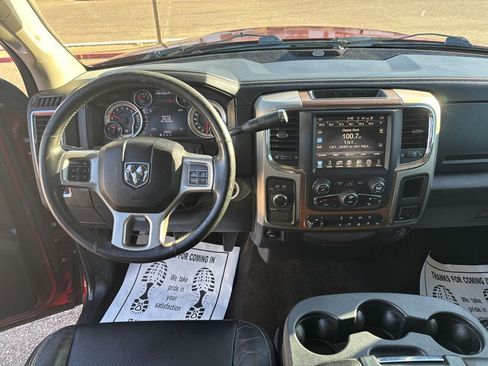 Used 2015 RAM 2500 Laramie w/ Convenience Group AWD/4WD image 14