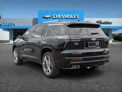 New 2026 Chevrolet Traverse High Country image 7