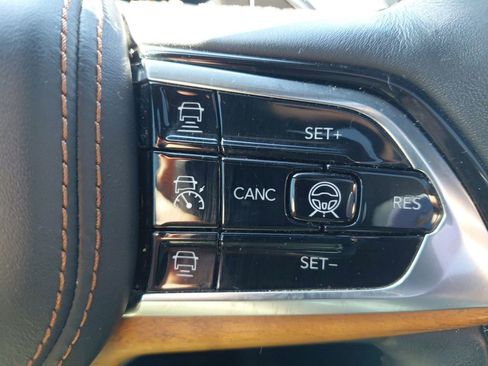 Used 2021 Jeep Grand Cherokee L Summit AWD/4WD image 31