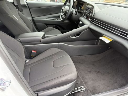 New 2026 Hyundai Elantra Blue image 13