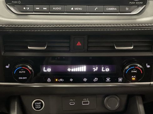 Used 2023 Nissan Rogue SV w/ SV Premium B Package image 20