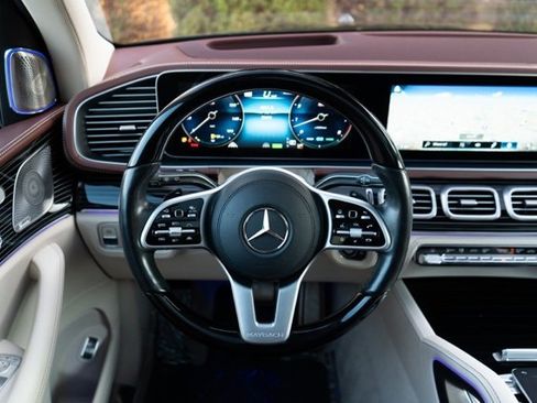 Used 2021 Mercedes-Benz Maybach GLS 600 4MATIC image 17