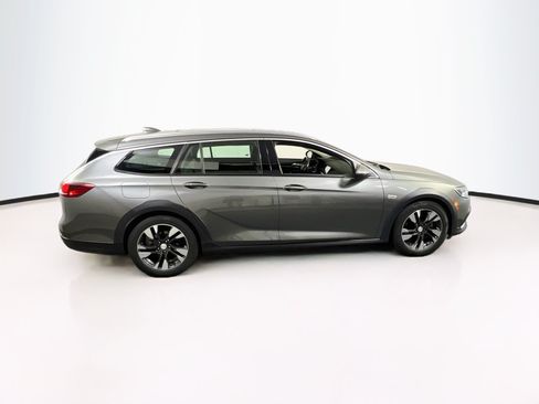 Used 2019 Buick Regal Essence w/ Driver Confidence Package I AWD/4WD image 4