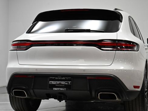 Used 2023 Porsche Macan image 45