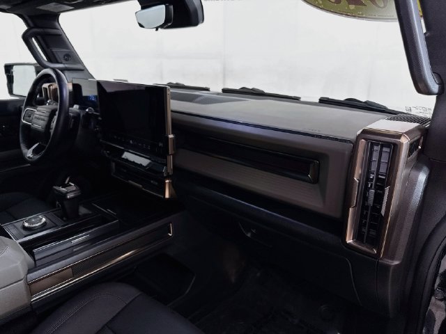 Used 2025 GMC Hummer EV 3X AWD/4WD image 30