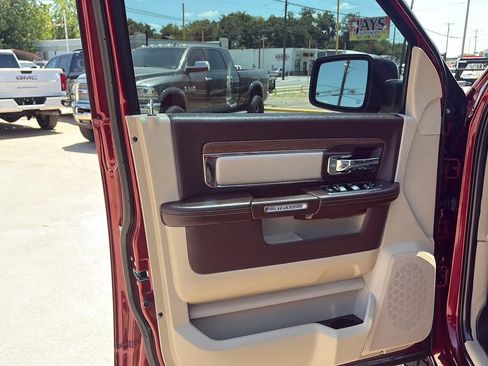 Used 2018 RAM 2500 Laramie AWD/4WD image 9