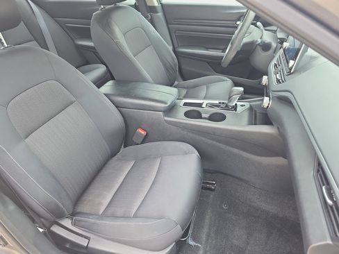 Used 2019 Nissan Altima 2.5 S FWD image 10