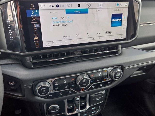 Used 2024 Jeep Wrangler Unlimited Sahara w/ Technology Group AWD/4WD image 25