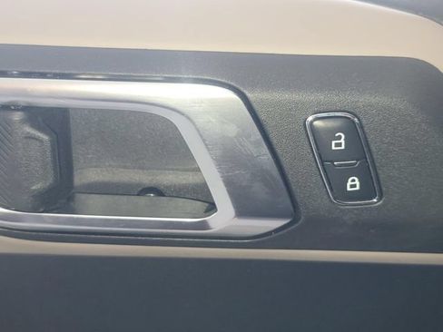 Used 2023 Ford Bronco Wildtrak AWD/4WD image 30