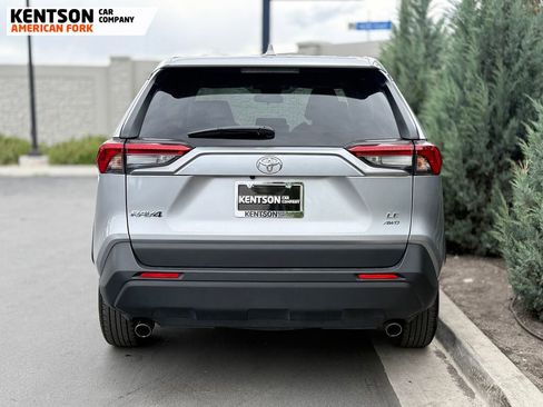 Used 2025 Toyota RAV4 LE AWD/4WD image 7
