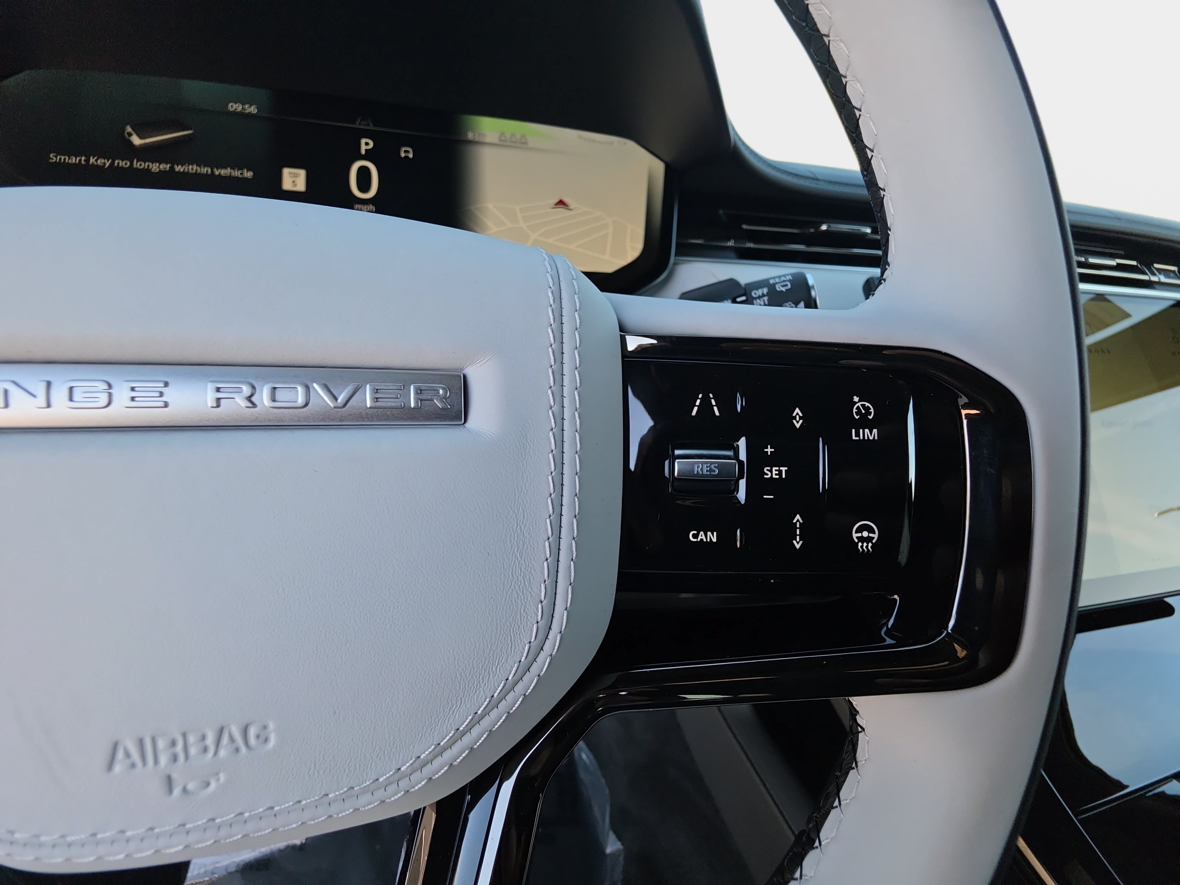 New 2027 Land Rover Range Rover Sport Dynamic SE AWD/4WD image 18