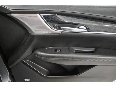 Used 2022 Cadillac XT5 Premium Luxury image 17