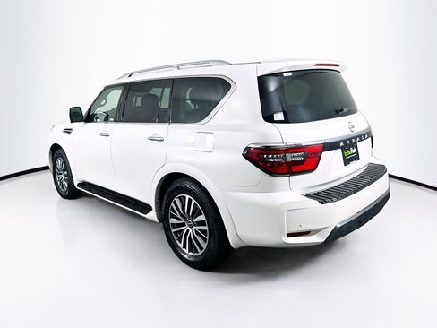 Used 2024 Nissan Armada SL w/ Captain's Chairs Package image 5
