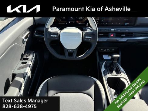 New 2026 Kia K4 GT-Line image 25