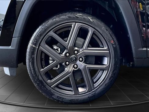 New 2026 Jeep Compass Latitude AWD/4WD image 8