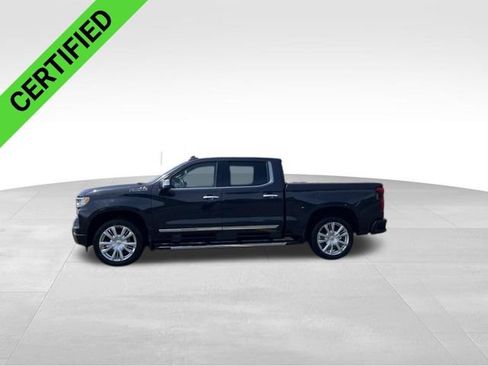 Certified 2023 Chevrolet Silverado 1500 High Country w/ High Country Premium Package AWD/4WD image 3
