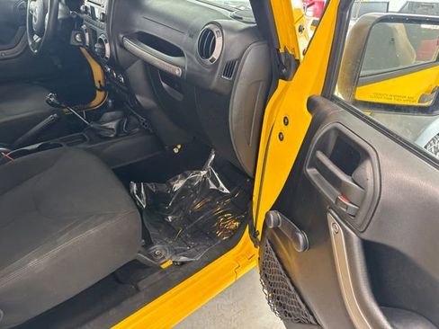 Used 2015 Jeep Wrangler Unlimited Sport AWD/4WD image 20
