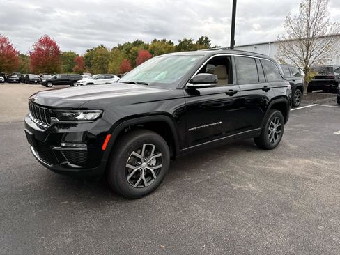 New 2025 Jeep Grand Cherokee Limited image 4