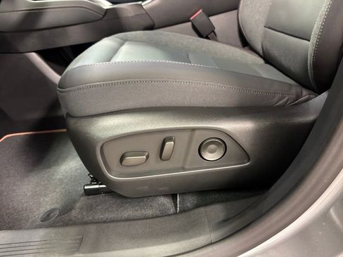 New 2026 GMC Terrain AT4 w/ Convenience Package III image 23