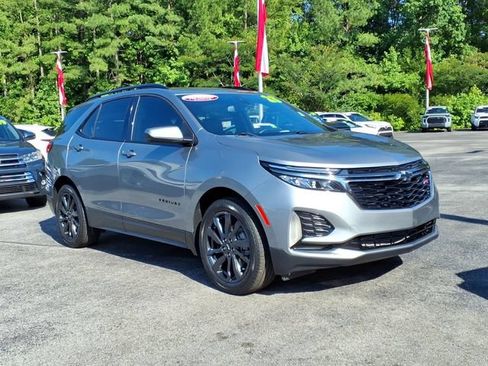 Used 2023 Chevrolet Equinox RS FWD image 1