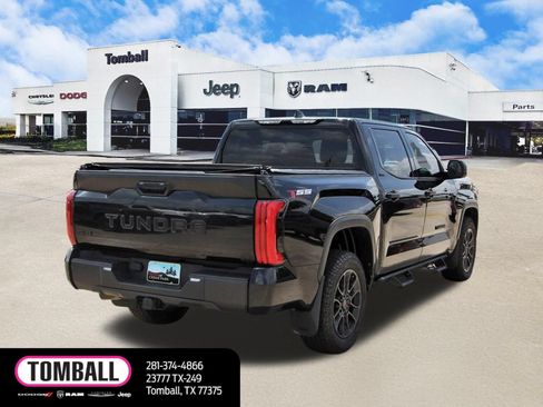 Used 2022 Toyota Tundra SR5 AWD/4WD image 7