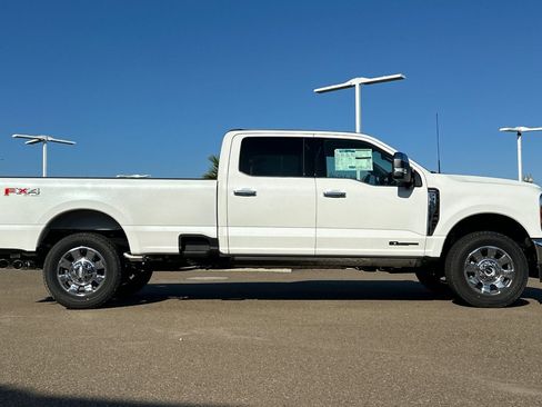 New 2025 Ford F350 Lariat w/ Lariat Ultimate Package image 3