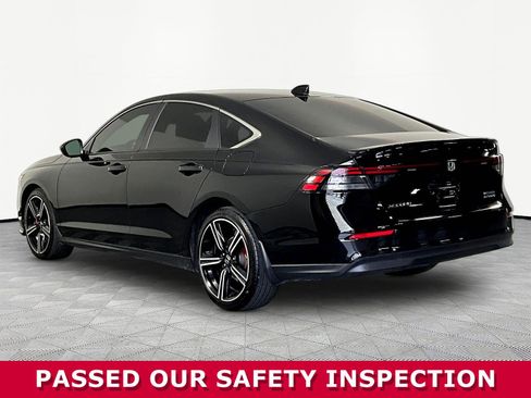 Used 2025 Honda Accord Sport image 4