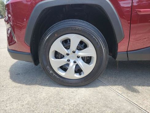 Certified 2025 Toyota RAV4 LE FWD image 35