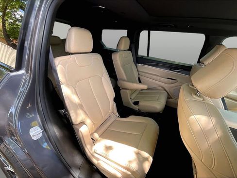 Used 2024 Jeep Grand Cherokee L Limited RWD image 26