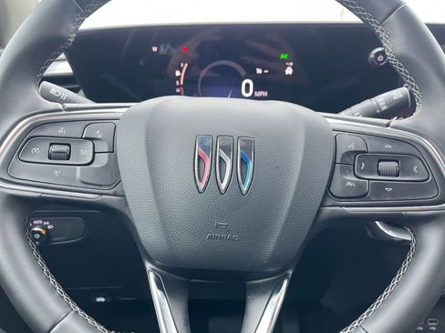Used 2025 Buick Encore GX Preferred image 25