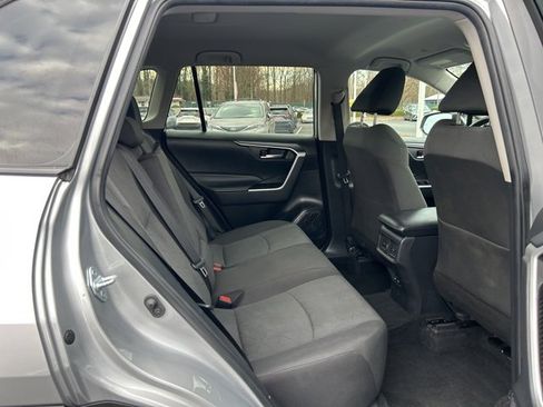 Used 2024 Toyota RAV4 XLE image 18