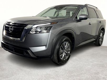 Used 2024 Nissan Pathfinder SV