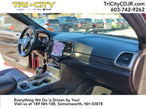 Used 2019 Jeep Grand Cherokee Limited w/ Luxury Group II image 33