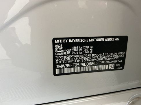 Certified 2023 BMW 330i Sedan w/ Driving Assistance Package RWD image 32