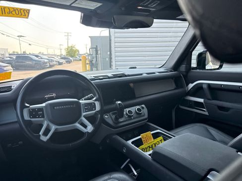 Used 2023 Land Rover Defender 110 SE AWD/4WD image 11