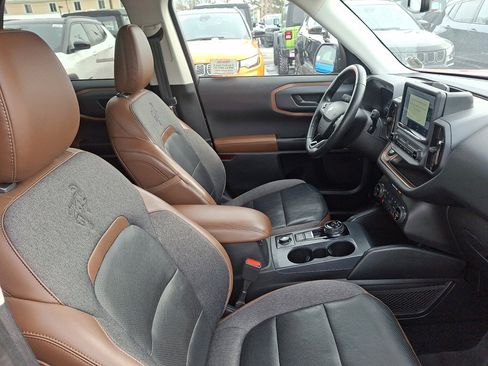 Used 2021 Ford Bronco Sport Outer Banks image 11