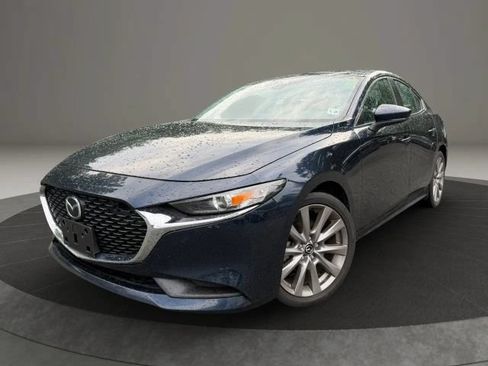 Used 2021 MAZDA MAZDA3 s FWD image 1