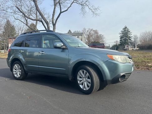 Used 2011 Subaru Forester 2.5X Premium image 6